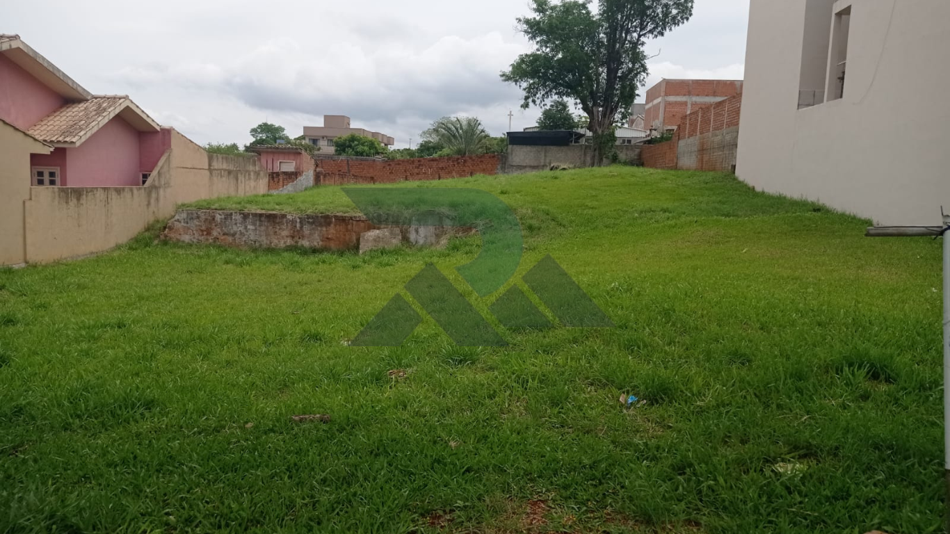 Lote urbano 1000m2 no Centro